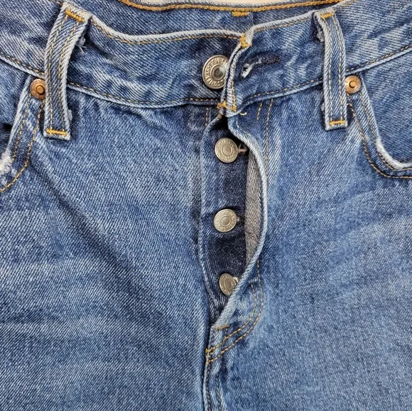 Levi’s Premium 501 High-Rise Button Fly Denim Shorts Size 27