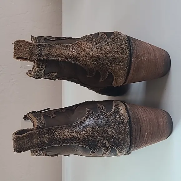 Liberty Black Peep Toe Western Bootie T Moro Brown Leather Size 8