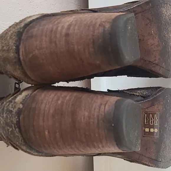 Liberty Black Peep Toe Western Bootie T Moro Brown Leather Size 8