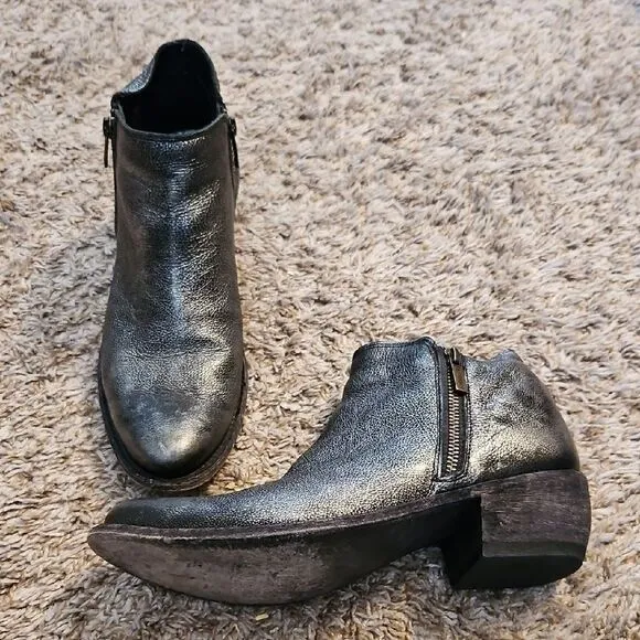 Liberty Black Double Zipper Ankle Boots size 10