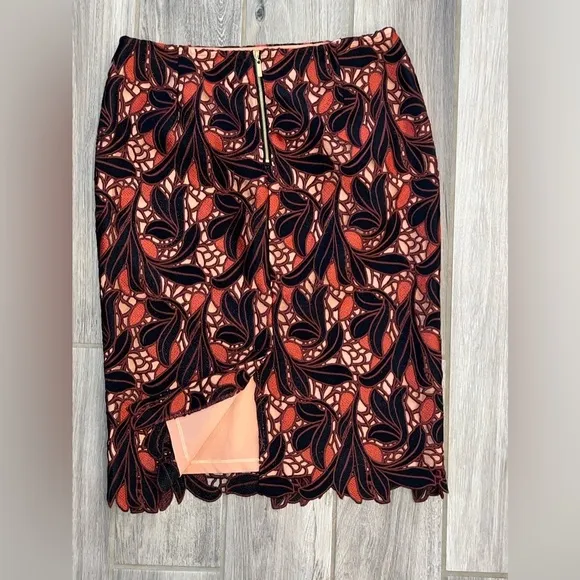 Like New Size 8 Antonio Melani Fall Leaf Cut Out Overlay midi skirt flawless