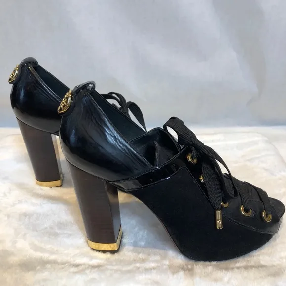 LIKE NEW Tory Burch Platform Shoes, size 7