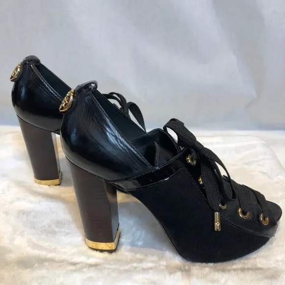LIKE NEW Tory Burch Platform Shoes, size 7