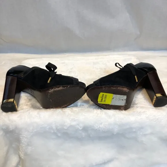 LIKE NEW Tory Burch Platform Shoes, size 7
