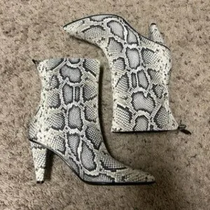 Longchamp Black and White Heeled Boots with Snakeskin Pattern