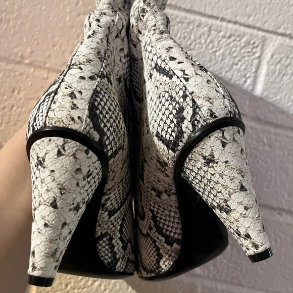 Longchamp Black and White Heeled Boots with Snakeskin Pattern