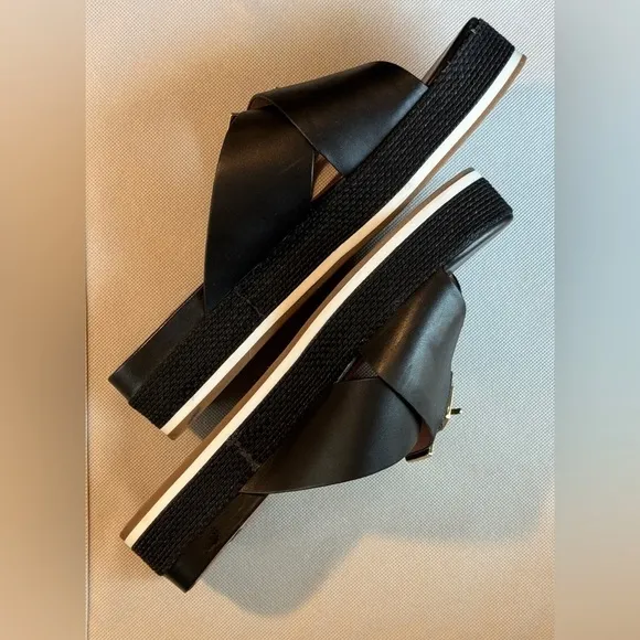 Louise et Cie Cassia platform sandals in black. Size 11 M width.