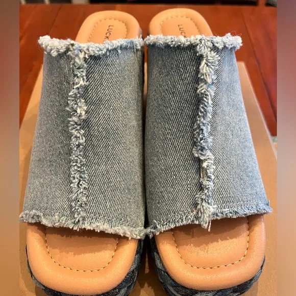 💙Lucky Brand Frayed Platform Sandals💙