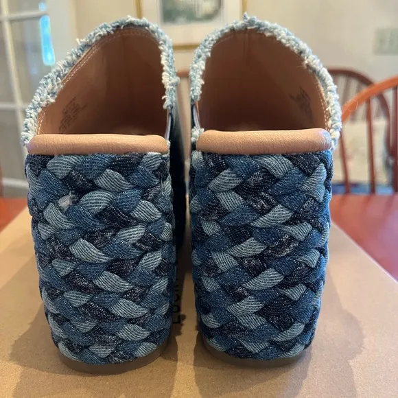 💙Lucky Brand Frayed Platform Sandals💙