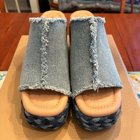 💙Lucky Brand Frayed Platform Sandals💙