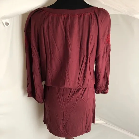 Lucky Brand Laszlo burgundy v-neck tie waist long sleeve dress