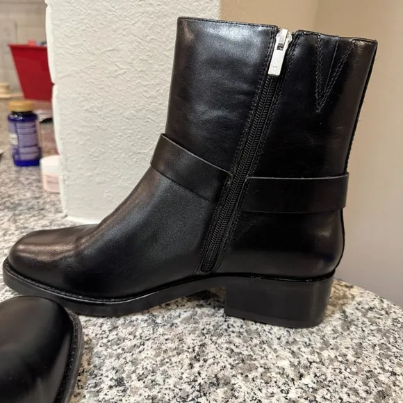 Lucky Brand Womens Leather Boots Size 10 Black Ankle Moto Biker Western Chic NEW