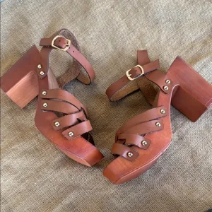 Madden Girl Brown Platform Sandals New Size 5.5 Corky G