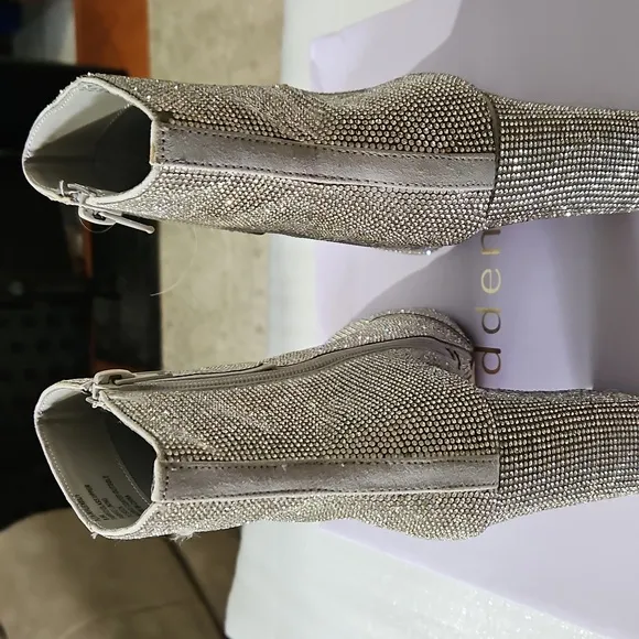 Madden Girl Flex-R Silver Rhinestone Women's Boots Size 6.5