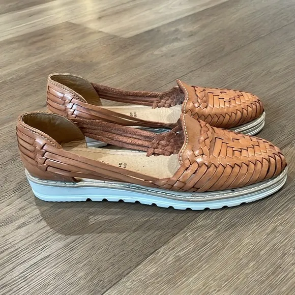Made In Mexico Woven Leather Huaraches Sandals Size 10 USA