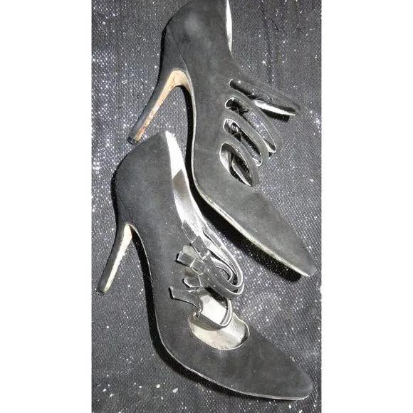 Manolo Blahnik Black Italian Suede Leather MaryJane Buckle pumps sz 38.5 or  8.5