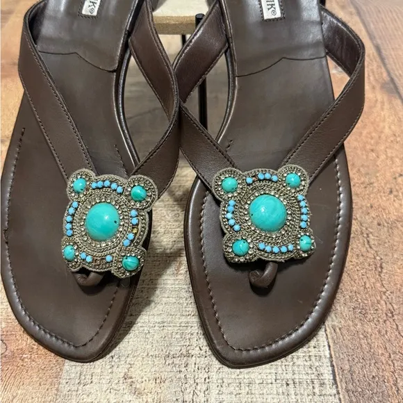 Manolo Blahnik Brown Leather Sandals Flats Turquoise Colored Bead Detail Size 40