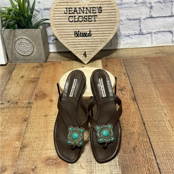 Manolo Blahnik Brown Leather Sandals Flats Turquoise Colored Bead Detail Size 40