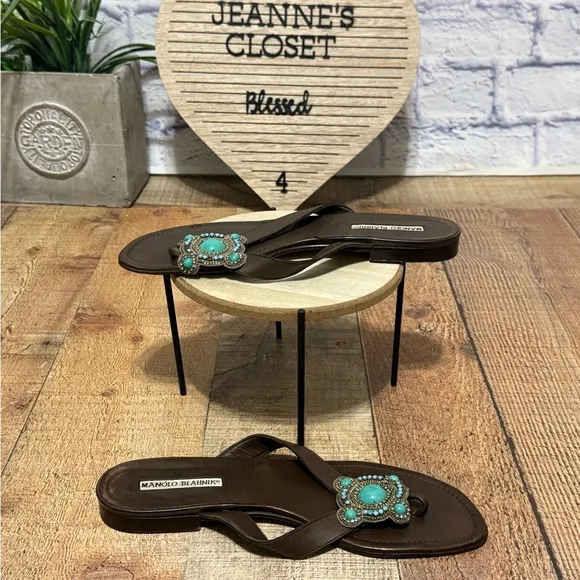 Manolo Blahnik Brown Leather Sandals Flats Turquoise Colored Bead Detail Size 40