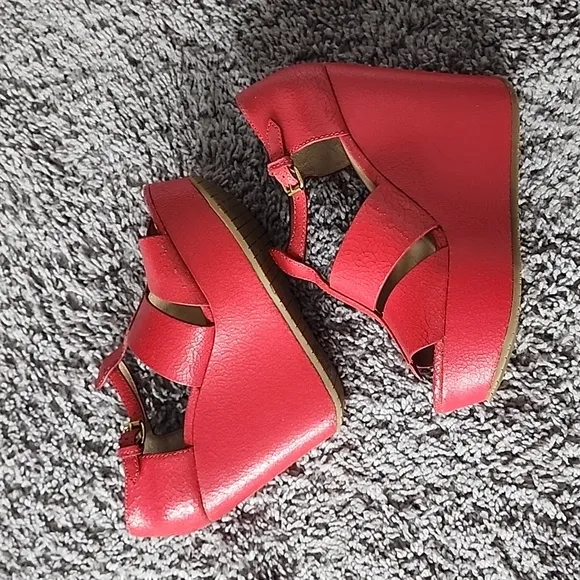 Marc by Marc Jacob's red cracked leather platform wedge shoes-37.5