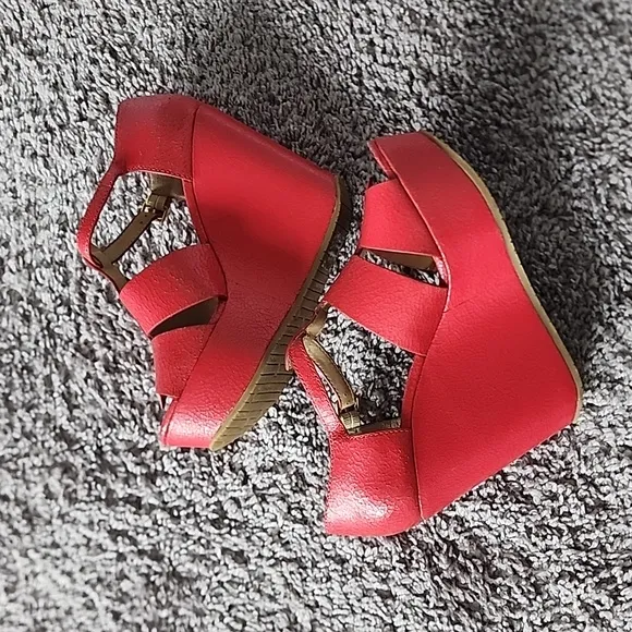 Marc by Marc Jacob's red cracked leather platform wedge shoes-37.5