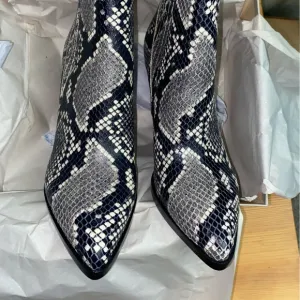 Marc fisher Alva snake boots
