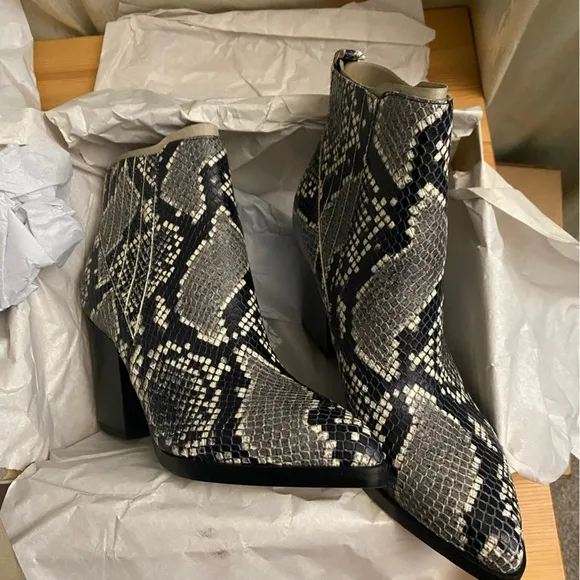 Marc fisher Alva snake boots