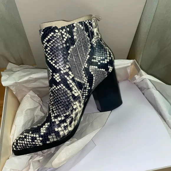 Marc fisher Alva snake boots