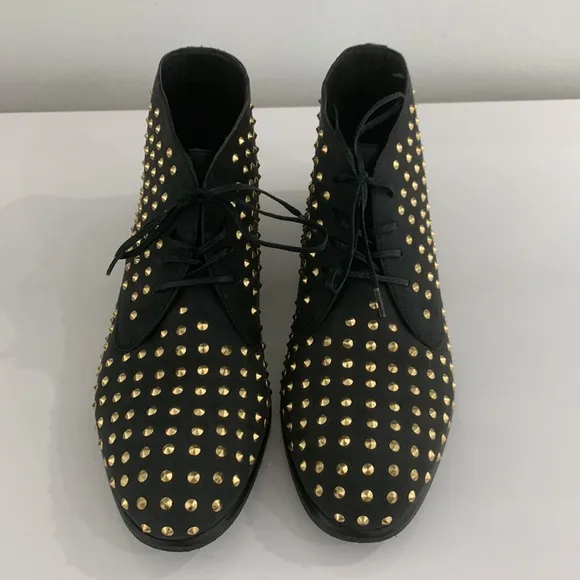 Matiko “Oliver” Studded Lace Up Booties size 9