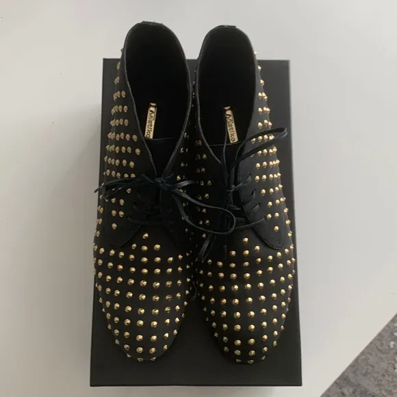 Matiko “Oliver” Studded Lace Up Booties size 9