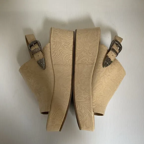 Matisse Embossed Wedge Sandals Western Leather Beige Platform Made in Brazil Sz9