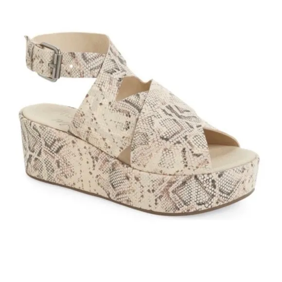 Matisse x Amuse Society Runaway Snakeskin Platform Ledge Sandals Sz 8