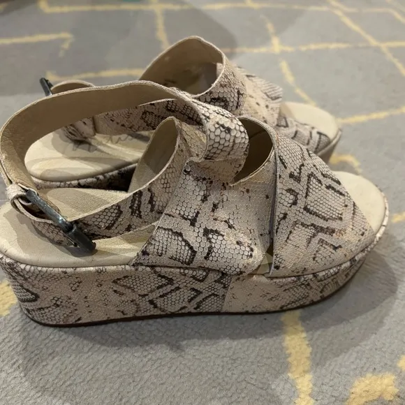Matisse x Amuse Society Runaway Snakeskin Platform Ledge Sandals Sz 8
