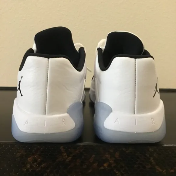 Men’s Air Jordan 11 CMFT Low Concord