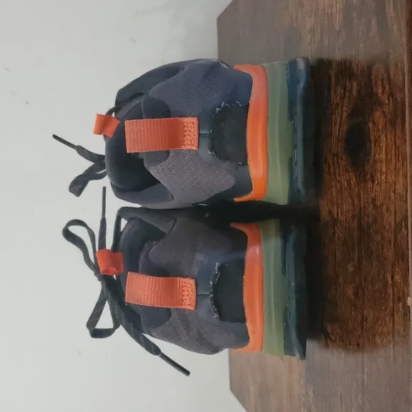 Mens Altra Lone Peak Hiking Shoes Size 7.5 Black Green Orange