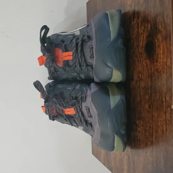 Mens Altra Lone Peak Hiking Shoes Size 7.5 Black Green Orange