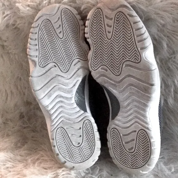 Men’s EUC Sz 11.5 NIKE AIR JORDAN FUTURE - Low Men's Shoes 718948-003 Cool Grey
