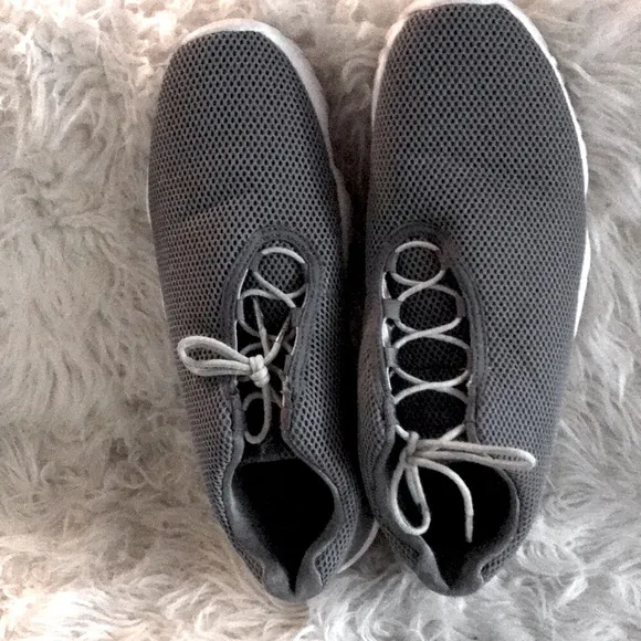 Men’s EUC Sz 11.5 NIKE AIR JORDAN FUTURE - Low Men's Shoes 718948-003 Cool Grey