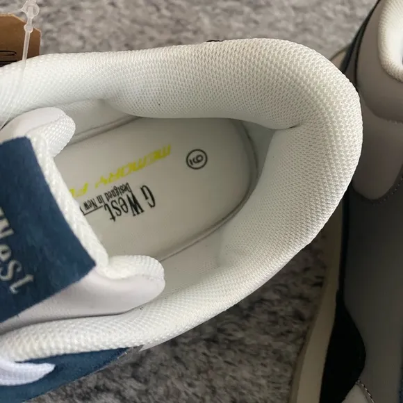 Men’s G West Sneakers, Size 9, NIB