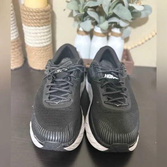 Men’s HOKA Black and White Running Shoes Size 12 2E (wide)