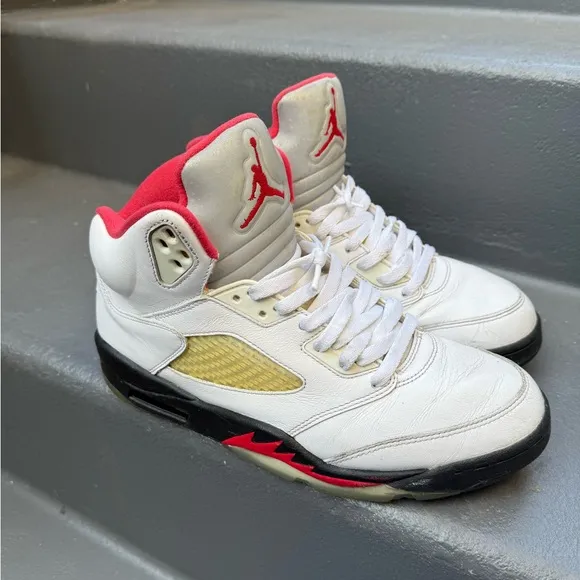 Mens nike jordan 5 size 10 mens jordan 5 mens nike shoes mens jordan shoes NBA
