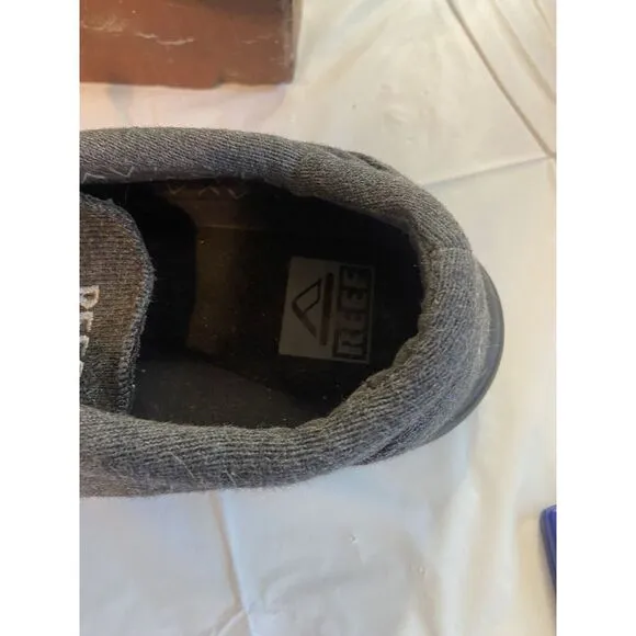 Men's Reef Cushion Coast Dark Gray Shoes-Size 12-Excellent Condition‎