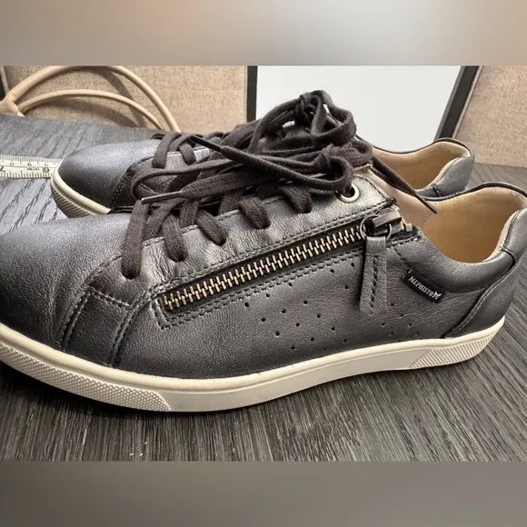 Mephisto Nikita Women’s Metallic Leather Sneakers with Zipper - Size 6.5