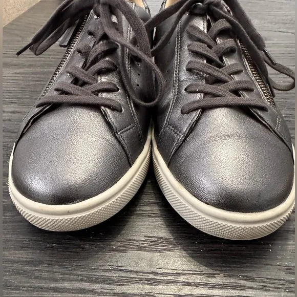 Mephisto Nikita Women’s Metallic Leather Sneakers with Zipper - Size 6.5