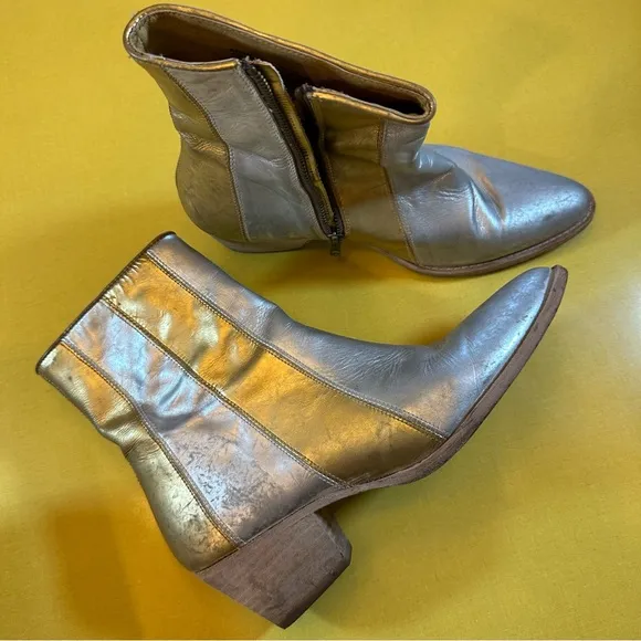 Metallic Silver Ankle Boots by Faryl Robin almost new size 11