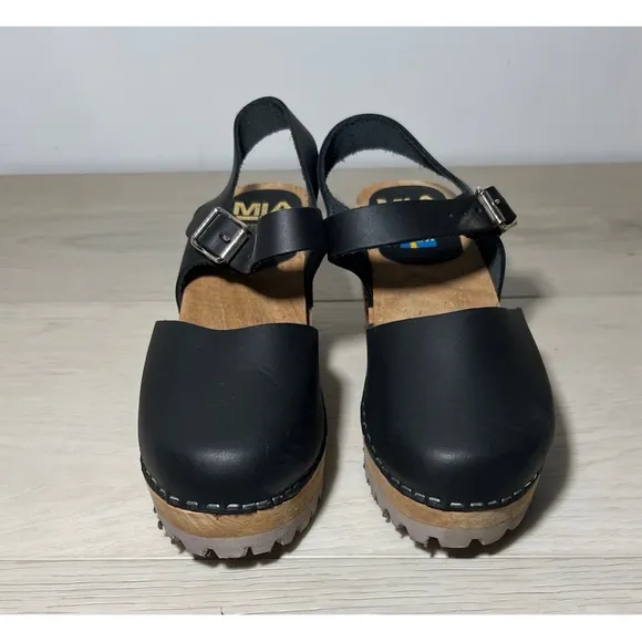 MIA Abba clog sandals Black Size 9