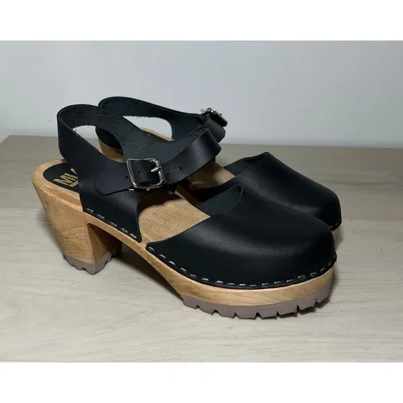 MIA Abba clog sandals Black Size 9