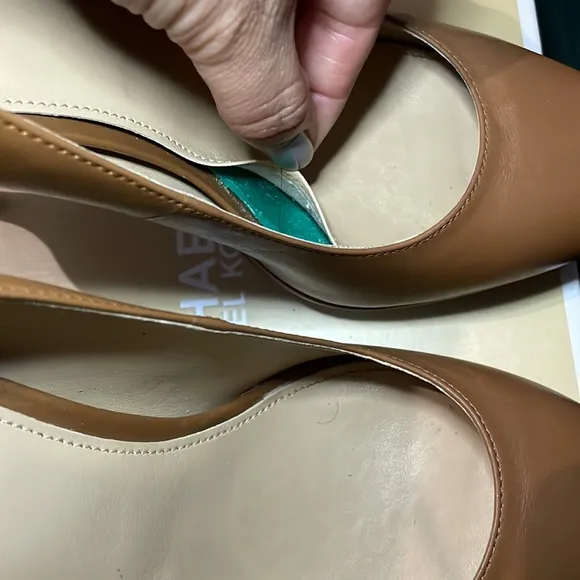 Michael Kors Antoinette Leather Pump- size 7.5