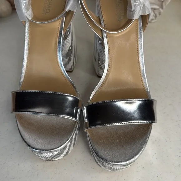 Michael Kors Ashton Sequin Zebra Print Platform Sandals Sz 7.5
