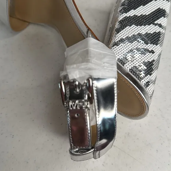 Michael Kors Ashton Sequin Zebra Print Platform Sandals Sz 7.5